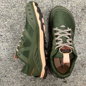 Altra lone peak 6 Trail Runners Women Size 7